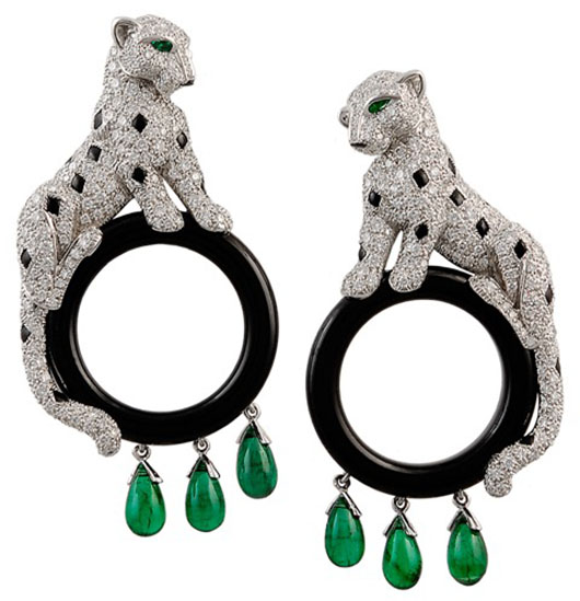 Cartier 18K white gold diamond, emerald and black onyx Windsor Panthere earrings. Image courtesy Los Angeles Jewelry, Antiques & Design Show
